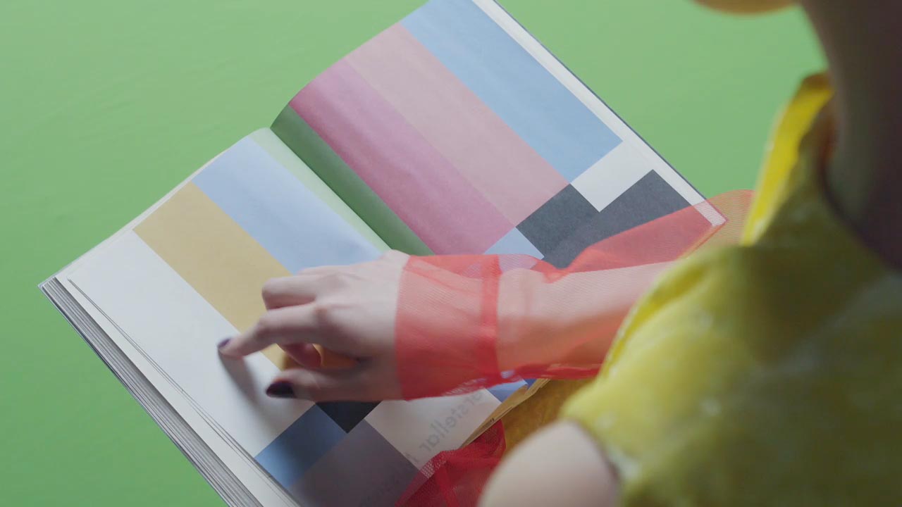 page_33.jpg?crc=252490243